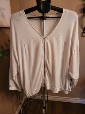 NWT Nevada  Zip Lightweight Jacket